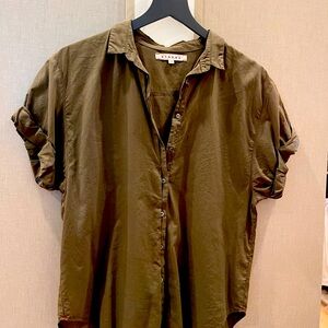 super cute Xirena blouse, gently worn